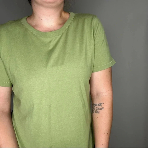 NWT Cotton On Green T-shirt - Picture 3 of 4